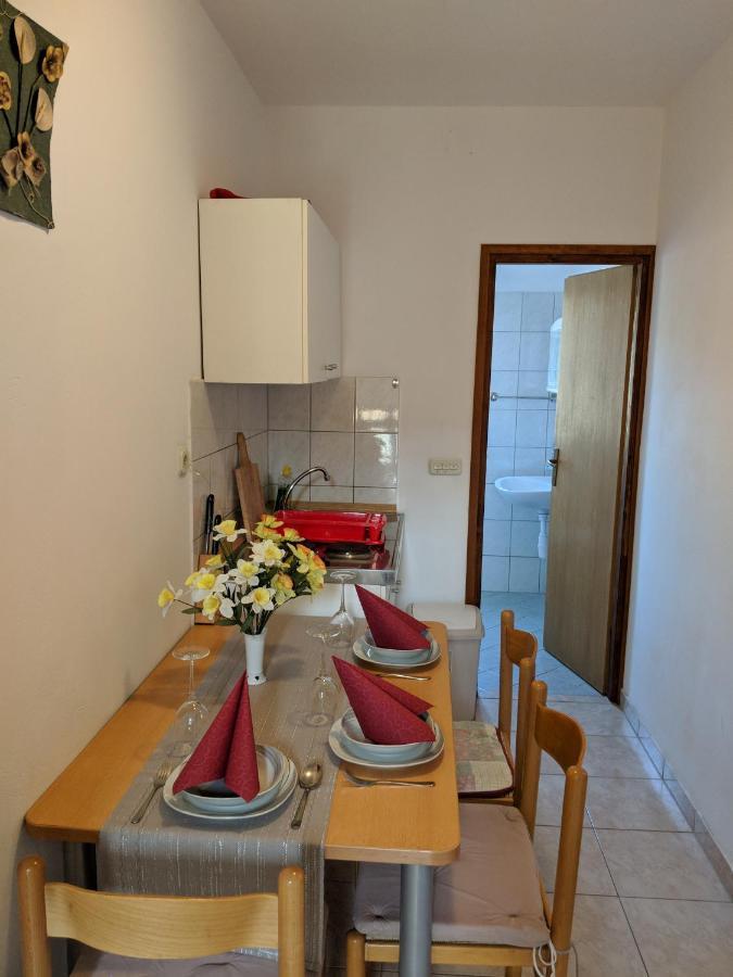 Apartmani Cosic Ante Dobropoljana Zewnętrze zdjęcie