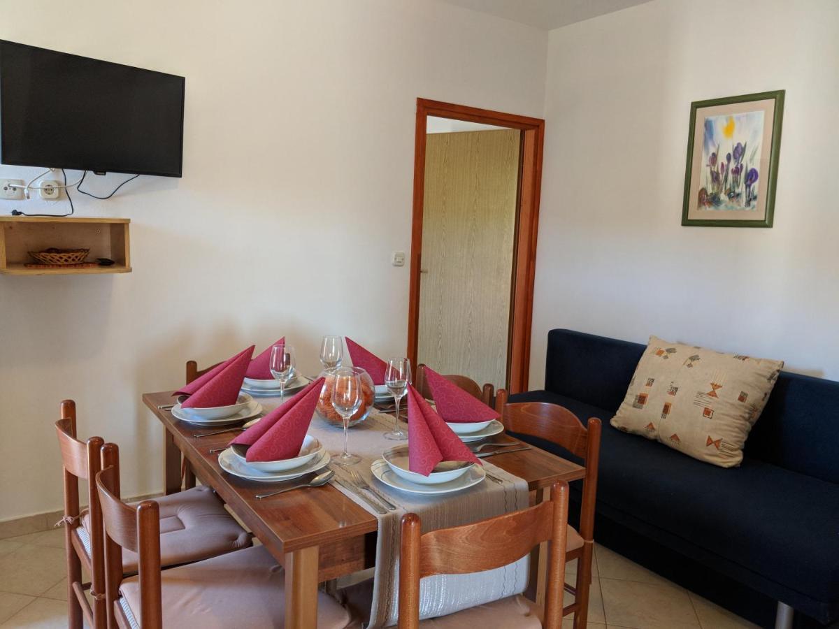 Apartmani Cosic Ante Dobropoljana Zewnętrze zdjęcie